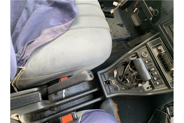 Recambio de consola para peugeot 604 2.3 srd-turbo referencia OEM IAM 147XD2S  