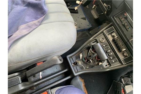 Recambio de consola para peugeot 604 2.3 srd-turbo referencia OEM IAM 147XD2S  