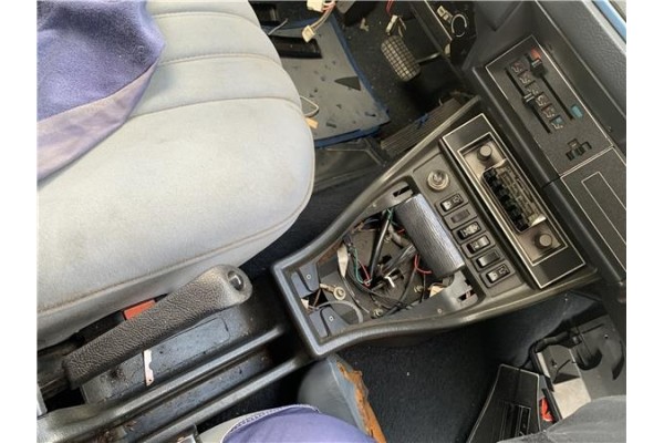 Recambio de consola para peugeot 604 2.3 srd-turbo referencia OEM IAM 147XD2S  