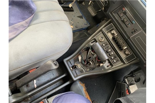 Recambio de consola para peugeot 604 2.3 srd-turbo referencia OEM IAM 147XD2S  