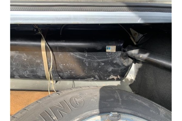 Recambio de deposito combustible para peugeot 604 2.3 srd-turbo referencia OEM IAM 150631  