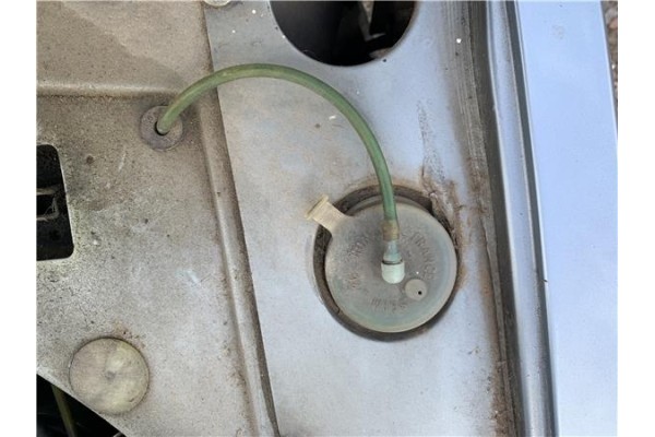 Recambio de deposito limpiaparabrisas para peugeot 604 2.3 srd-turbo referencia OEM IAM 147XD2S  