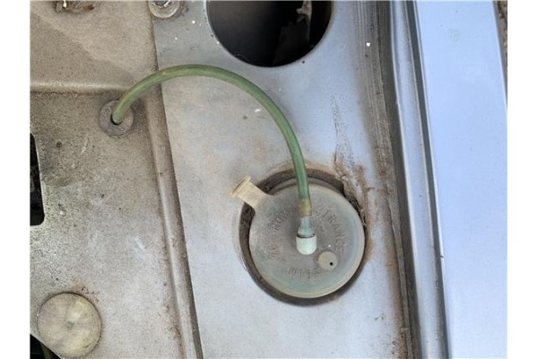 Recambio de deposito limpiaparabrisas para peugeot 604 2.3 srd-turbo referencia OEM IAM 147XD2S  