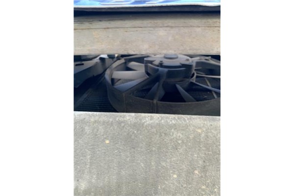 Recambio de electroventilador para peugeot 604 2.3 srd-turbo referencia OEM IAM 125062  