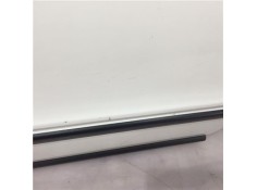 Recambio de puerta delantero derecha para audi 80 berlina/avant 2.0 básico berlina referencia OEM IAM 8A0831052E  