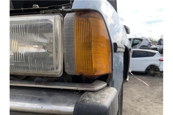 Recambio de intermitente delantero izquierdo para peugeot 604 2.3 srd-turbo referencia OEM IAM 630125  