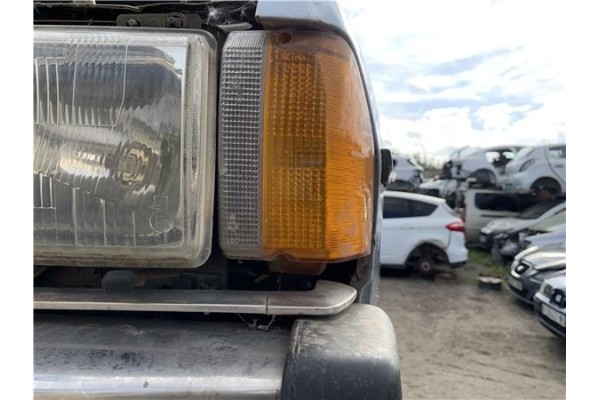 Recambio de intermitente delantero izquierdo para peugeot 604 2.3 srd-turbo referencia OEM IAM 630125  