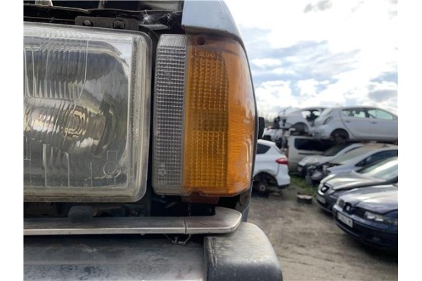 Recambio de intermitente delantero izquierdo para peugeot 604 2.3 srd-turbo referencia OEM IAM 630125  