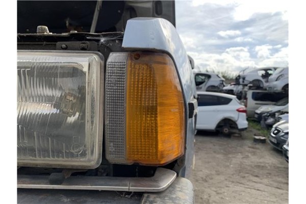 Recambio de intermitente delantero izquierdo para peugeot 604 2.3 srd-turbo referencia OEM IAM 630125  