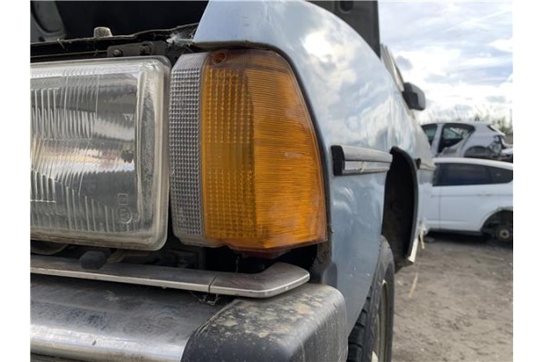 Recambio de intermitente delantero izquierdo para peugeot 604 2.3 srd-turbo referencia OEM IAM 630125  