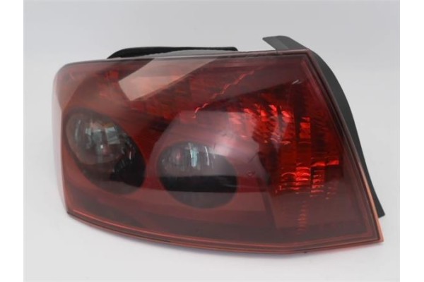 Recambio de piloto trasero izquierdo para peugeot 407 2.0 hdi 135 referencia OEM IAM   