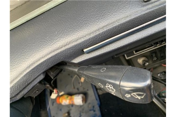 Recambio de mando limpiaparabrisas para peugeot 604 2.3 srd-turbo referencia OEM IAM 624087  