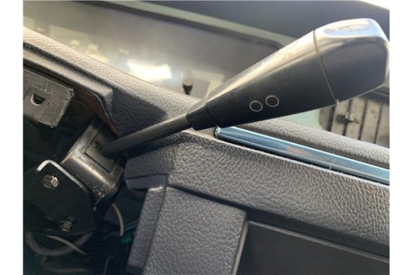 Recambio de mando limpiaparabrisas para peugeot 604 2.3 srd-turbo referencia OEM IAM 624087  