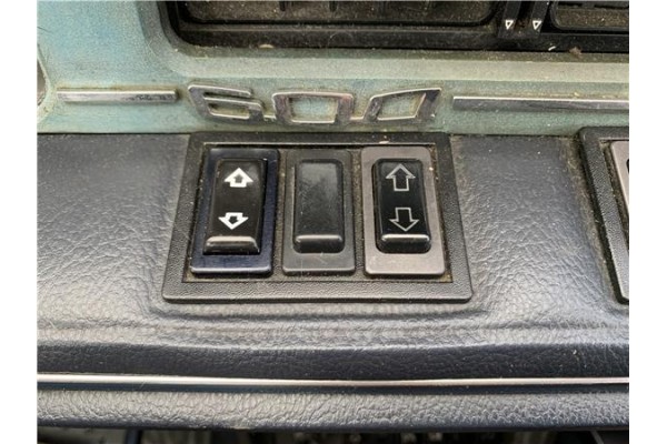 Recambio de mando elevalunas para peugeot 604 2.3 srd-turbo referencia OEM IAM 62590  