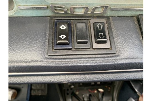 Recambio de mando elevalunas para peugeot 604 2.3 srd-turbo referencia OEM IAM 62590  