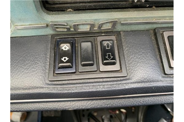 Recambio de mando elevalunas para peugeot 604 2.3 srd-turbo referencia OEM IAM 62590  