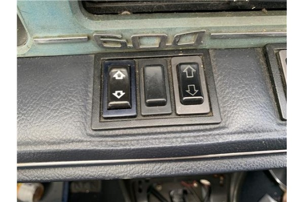 Recambio de mando elevalunas para peugeot 604 2.3 srd-turbo referencia OEM IAM 62590  