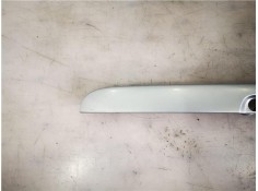 Recambio de moldura porton trasero para opel zafira a 2.0 dti 16v referencia OEM IAM 90579631  