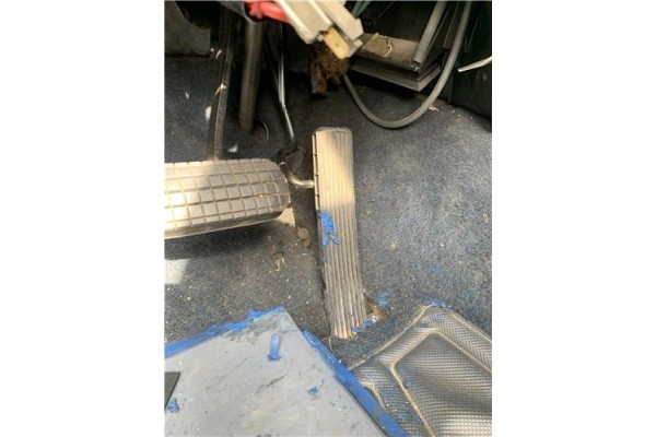 Recambio de pedal acelerador para peugeot 604 2.3 srd-turbo referencia OEM IAM 147XD2S  