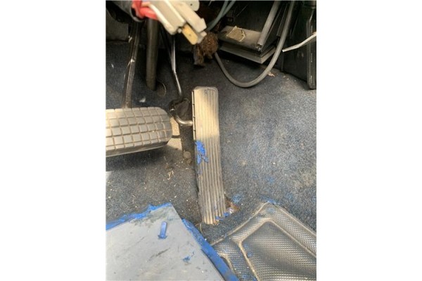 Recambio de pedal acelerador para peugeot 604 2.3 srd-turbo referencia OEM IAM 147XD2S  