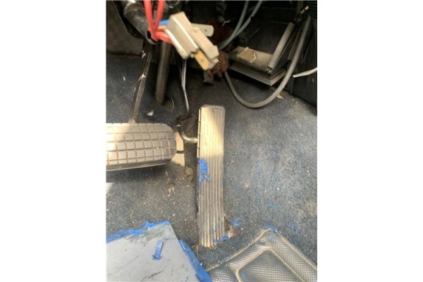 Recambio de pedal acelerador para peugeot 604 2.3 srd-turbo referencia OEM IAM 147XD2S  