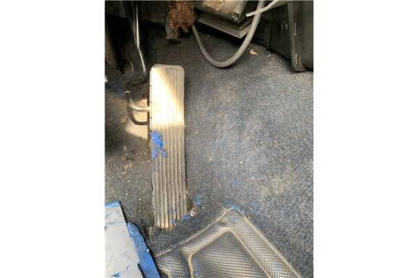 Recambio de pedal acelerador para peugeot 604 2.3 srd-turbo referencia OEM IAM 147XD2S  