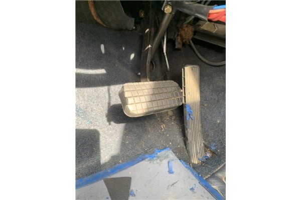 Recambio de pedal freno para peugeot 604 2.3 srd-turbo referencia OEM IAM 450409  