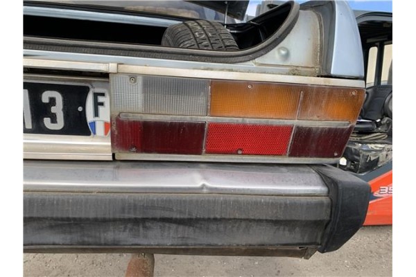 Recambio de piloto trasero derecho para peugeot 604 2.3 srd-turbo referencia OEM IAM 634273  