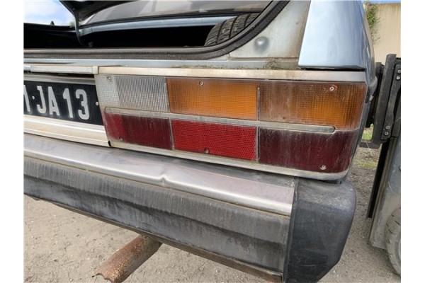 Recambio de piloto trasero derecho para peugeot 604 2.3 srd-turbo referencia OEM IAM 634273  