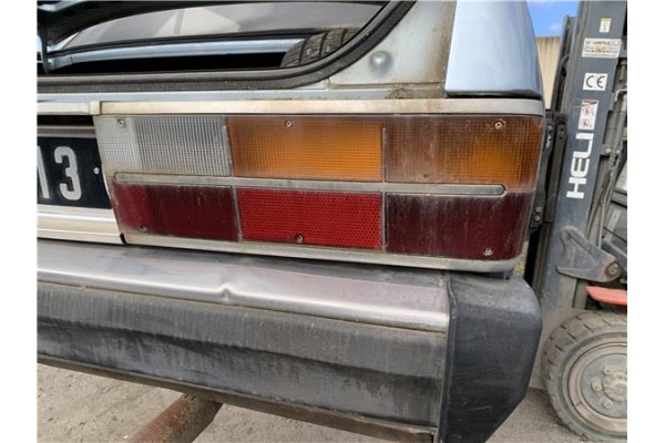 Recambio de piloto trasero derecho para peugeot 604 2.3 srd-turbo referencia OEM IAM 634273  