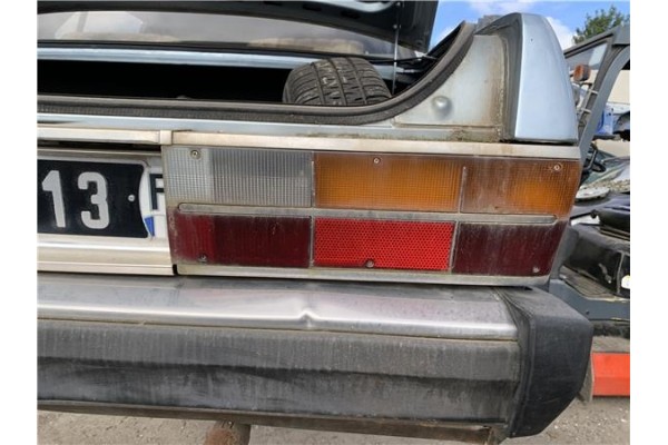 Recambio de piloto trasero derecho para peugeot 604 2.3 srd-turbo referencia OEM IAM 634273  