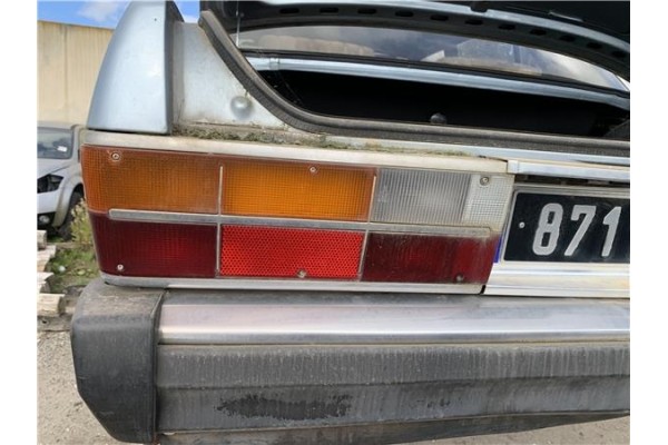 Recambio de piloto trasero izquierdo para peugeot 604 2.3 srd-turbo referencia OEM IAM 634395  