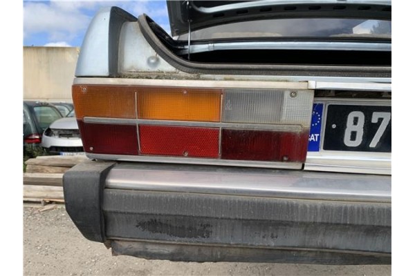 Recambio de piloto trasero izquierdo para peugeot 604 2.3 srd-turbo referencia OEM IAM 634395  