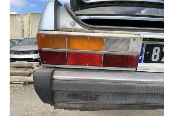 Recambio de piloto trasero izquierdo para peugeot 604 2.3 srd-turbo referencia OEM IAM 634395  