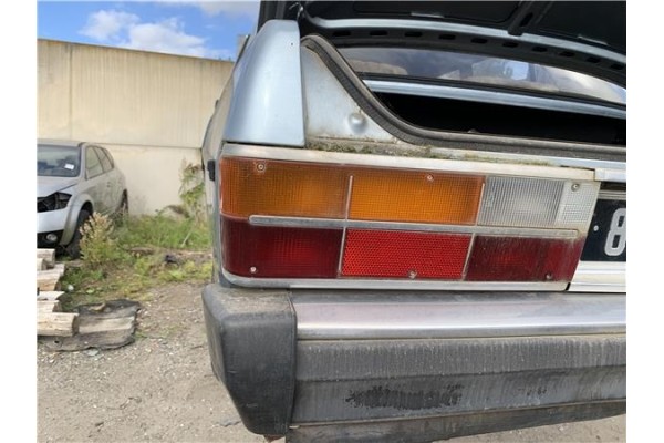 Recambio de piloto trasero izquierdo para peugeot 604 2.3 srd-turbo referencia OEM IAM 634395  