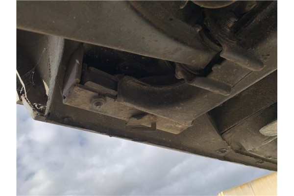 Recambio de puente trasero para peugeot 604 2.3 srd-turbo referencia OEM IAM 147XD2S  