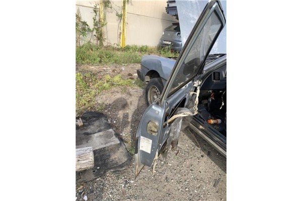 Recambio de puerta delantero izquierda para peugeot 604 2.3 srd-turbo referencia OEM IAM 900929  