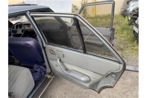 Recambio de puerta trasero derecha para peugeot 604 2.3 srd-turbo referencia OEM IAM 901220  