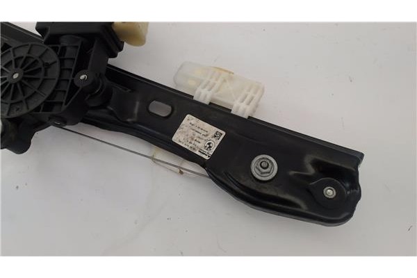 Recambio de elevalunas electrico trasero derecho para bmw serie 1 berlina 5p (f20) 2.0 116d referencia OEM IAM 7242556AI  