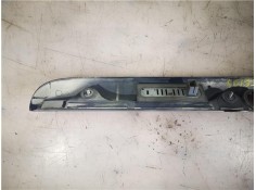 Recambio de moldura porton trasero para opel zafira a 2.0 dti 16v referencia OEM IAM 90579631  