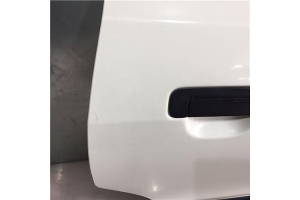 Recambio de puerta trasero derecha para audi 80 berlina/avant 2.0 básico berlina referencia OEM IAM 8A0833052C  