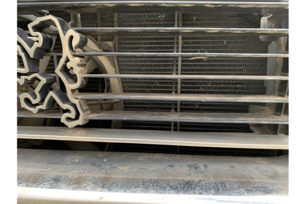 Recambio de rejilla capo para peugeot 604 2.3 srd-turbo referencia OEM IAM 780432  