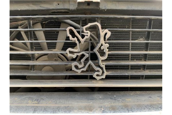 Recambio de rejilla capo para peugeot 604 2.3 srd-turbo referencia OEM IAM 780432  