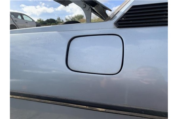 Recambio de tapa exterior combustible para peugeot 604 2.3 srd-turbo referencia OEM IAM 151728  