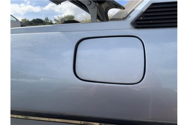 Recambio de tapa exterior combustible para peugeot 604 2.3 srd-turbo referencia OEM IAM 151728  