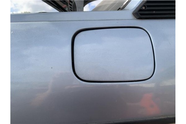 Recambio de tapa exterior combustible para peugeot 604 2.3 srd-turbo referencia OEM IAM 151728  