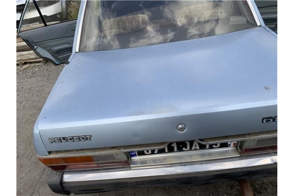 Recambio de tapa maletero para peugeot 604 2.3 srd-turbo referencia OEM IAM 860629  