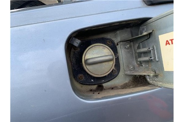 Recambio de tapon combustible para peugeot 604 2.3 srd-turbo referencia OEM IAM 150816  