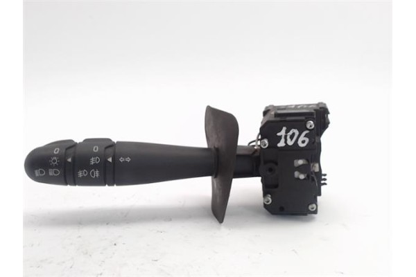 Recambio de mando intermitencia para renault clio ii fase ii (b/cb0) referencia OEM IAM   
