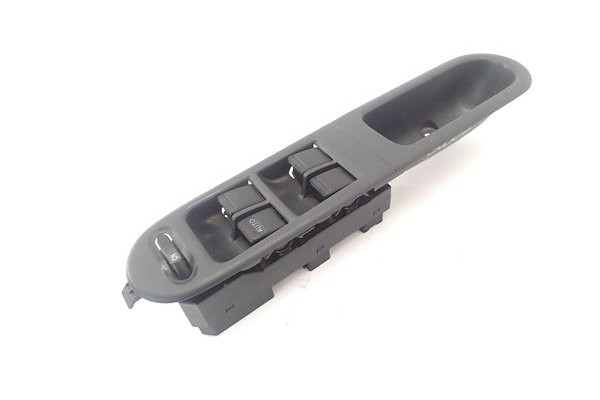 Recambio de mando elevalunas delantero izquierdo para honda hr-v (gh) 1.6 16v 4wd referencia OEM IAM 83520S2HG010M  